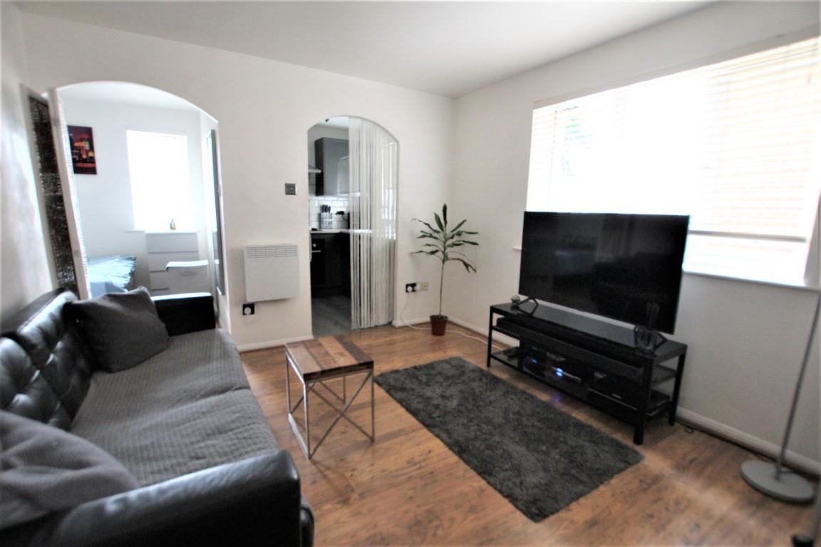 Property Image aec0a0e5-c845-4a67-81d8-8712bd9ec380