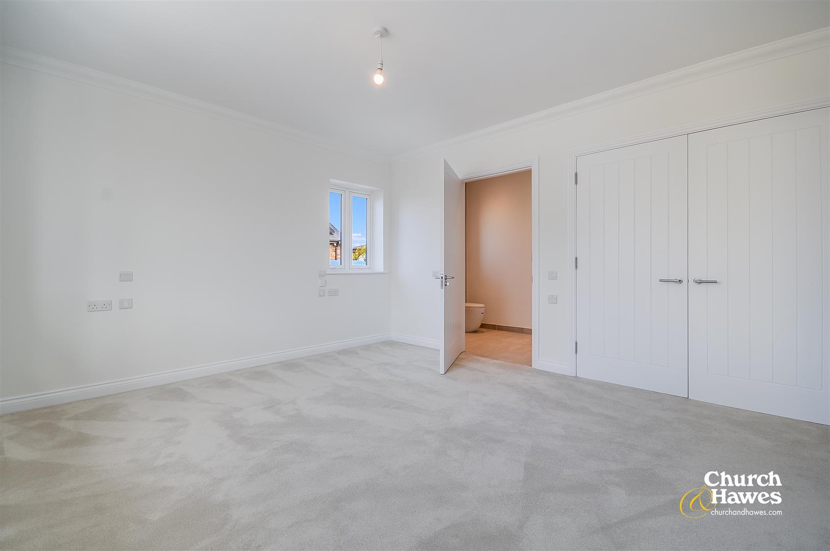 Property Image aec18f20-bf0e-45b0-981a-2a97ae2ea4b8