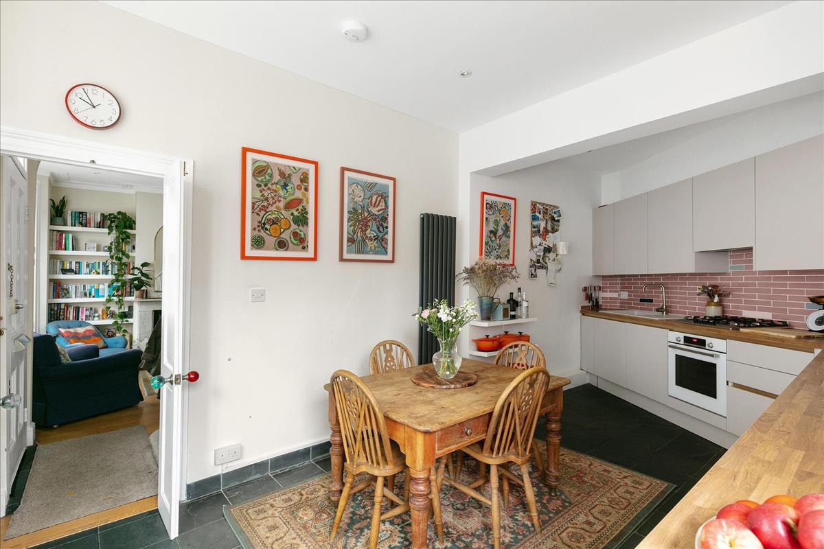 Property Image aec4402b-78a5-4de9-8512-916d9261f3b6