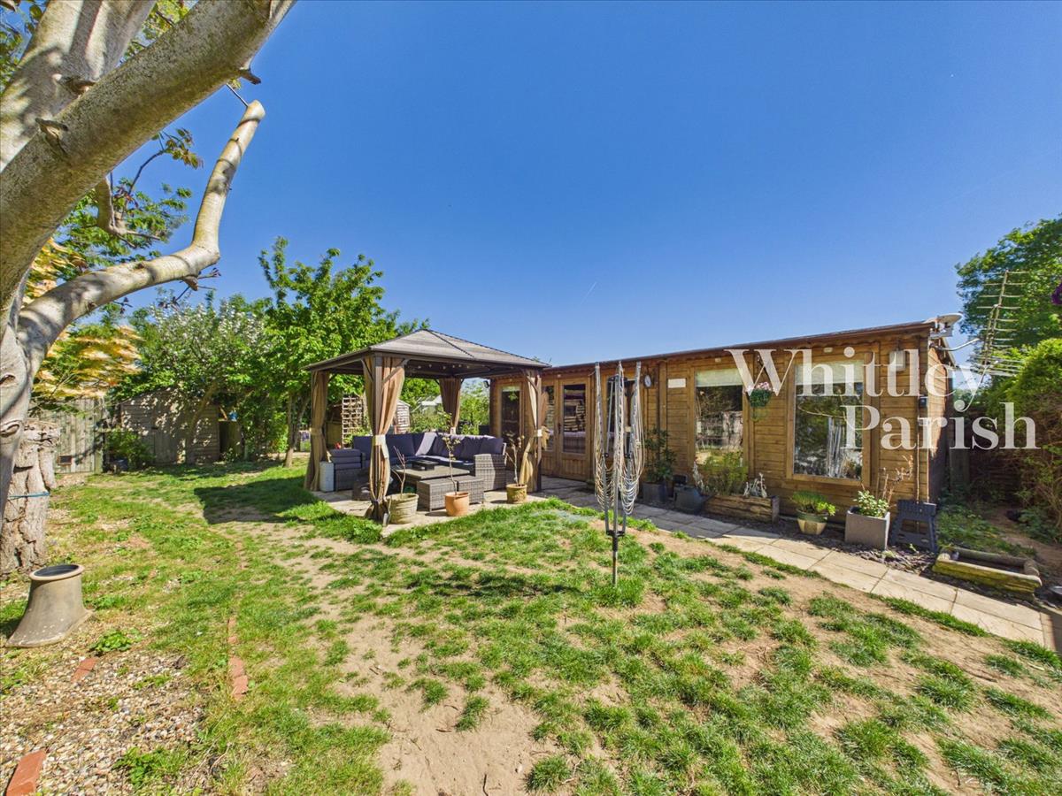 Property Image aed34a4f-fc6b-44f2-9244-92af53a6c163