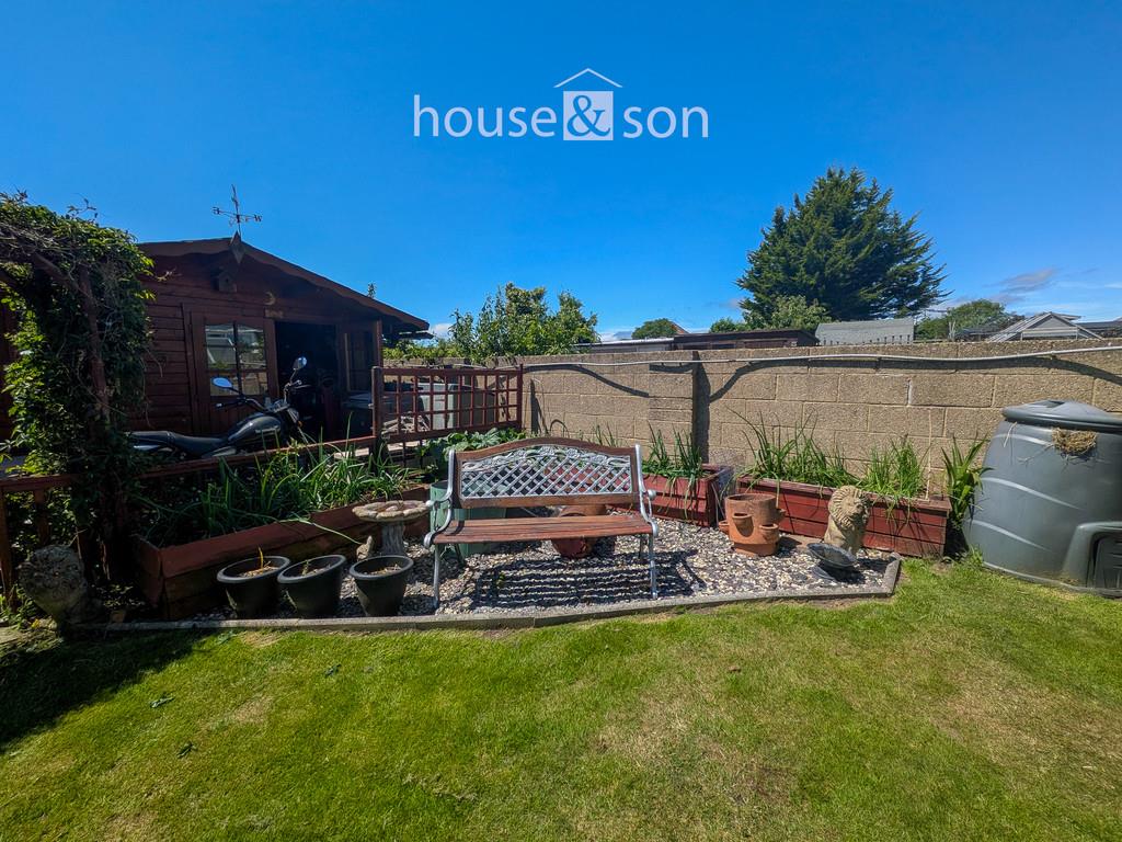 Property Image aedc86e3-6f6a-45c9-8f1e-a944e53ad8ef