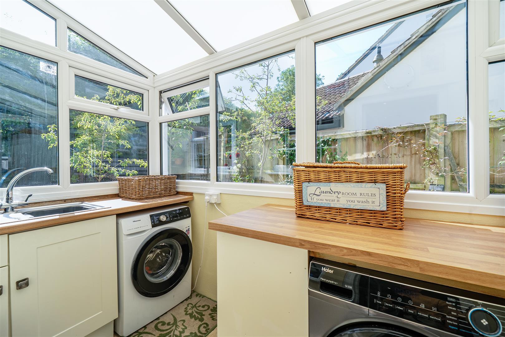 Property Image aede4155-5ef6-4248-a0d3-f84df844d2c5