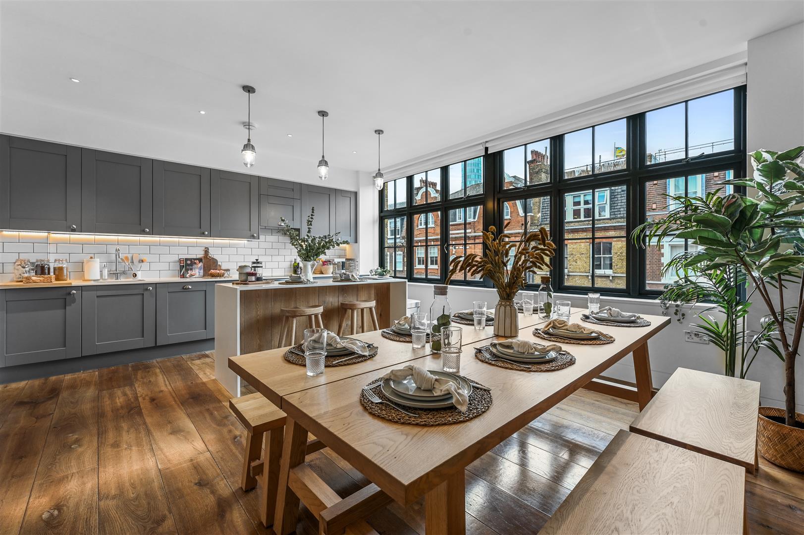 Property Image aeea36a6-987b-42c1-a802-f6a76962630b