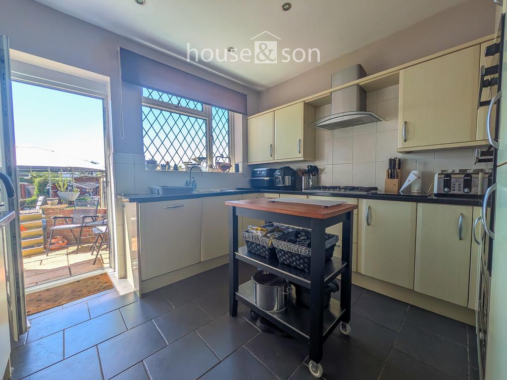 Property Image aeecdef2-e97f-4e3a-8136-41a0d630d15b