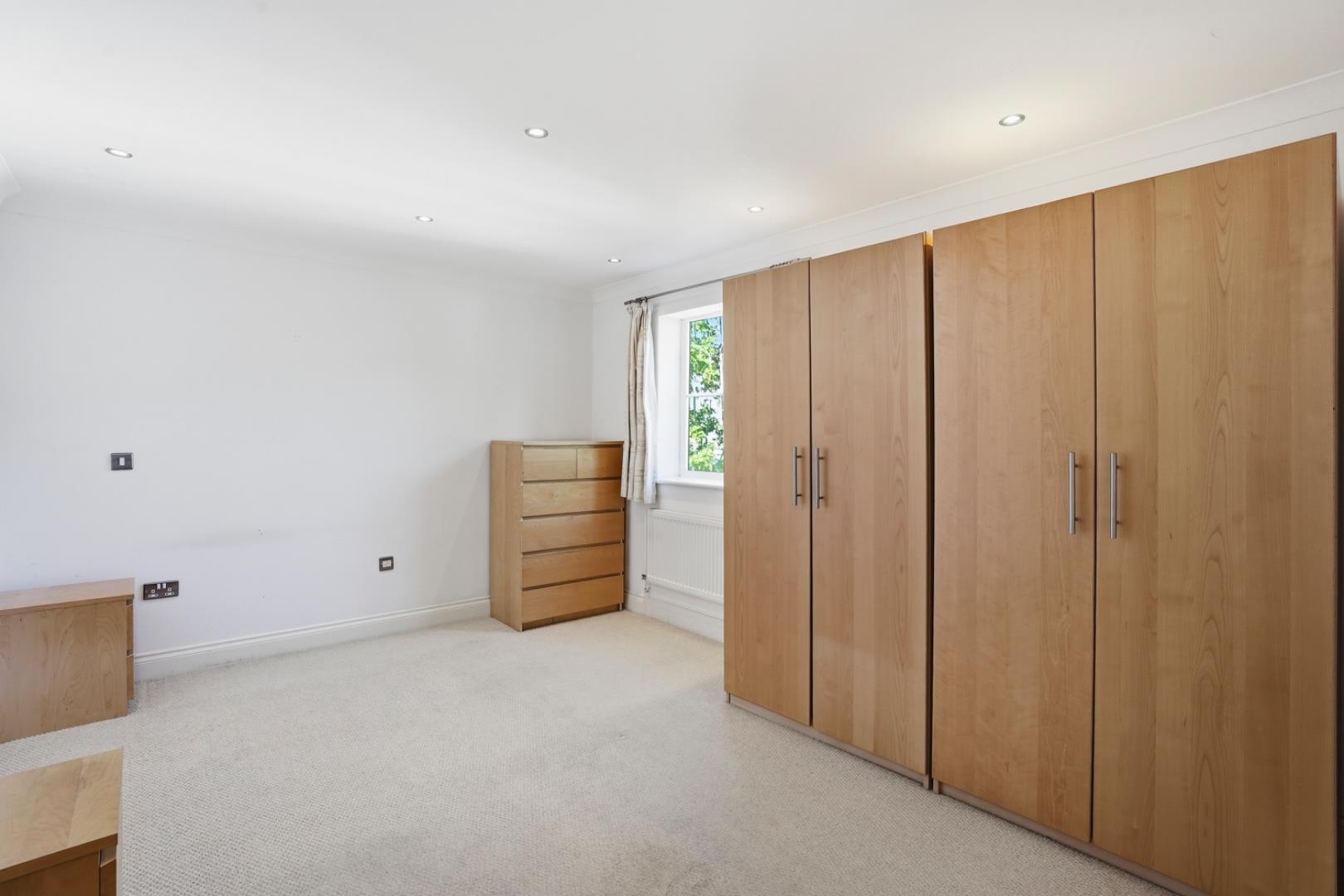 Property Image aef44d6d-a5ed-4c61-9806-b5462d68b4b1