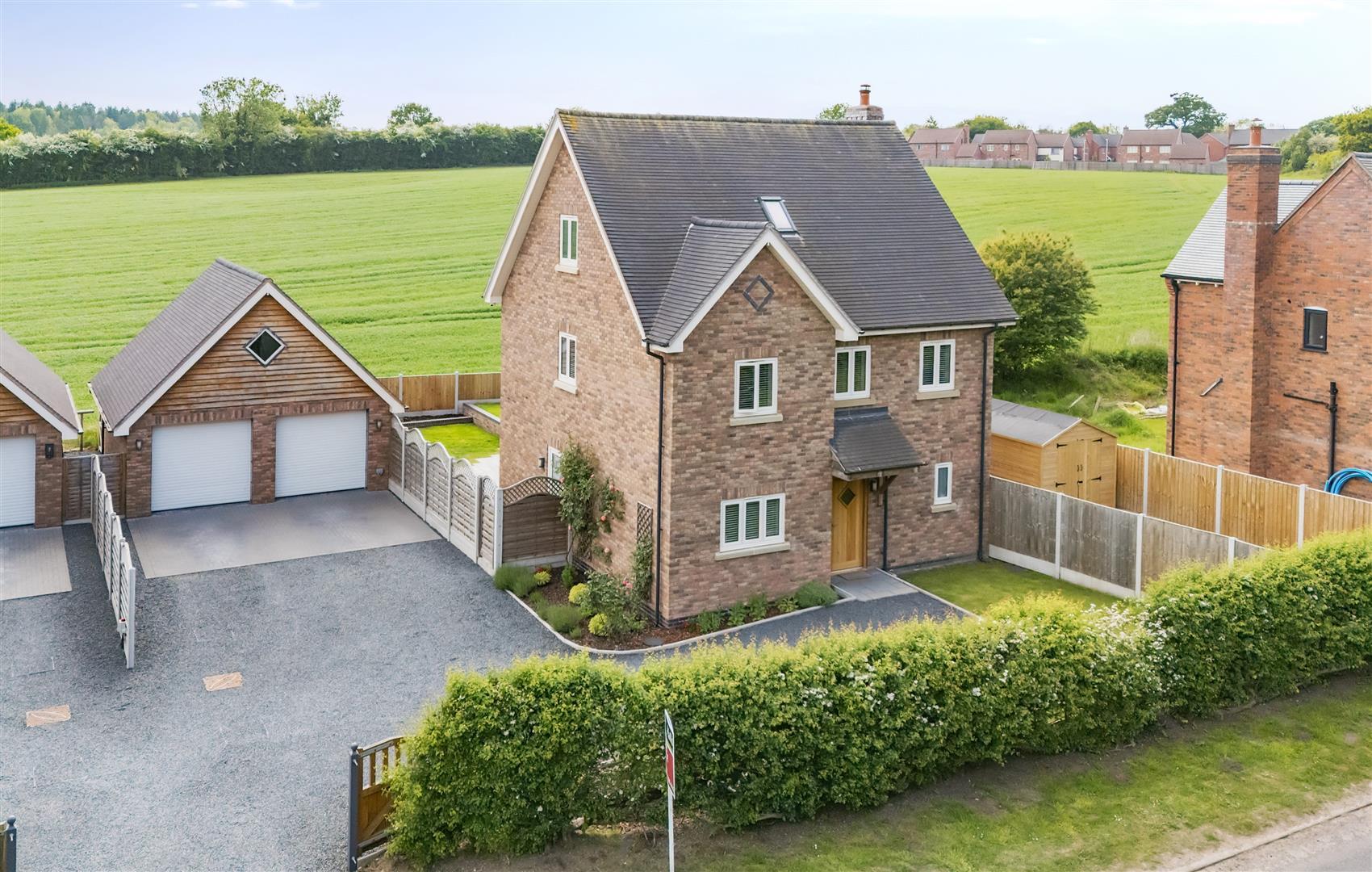 Property Image aeff5bfa-9339-4621-b576-bb1b678ece6a