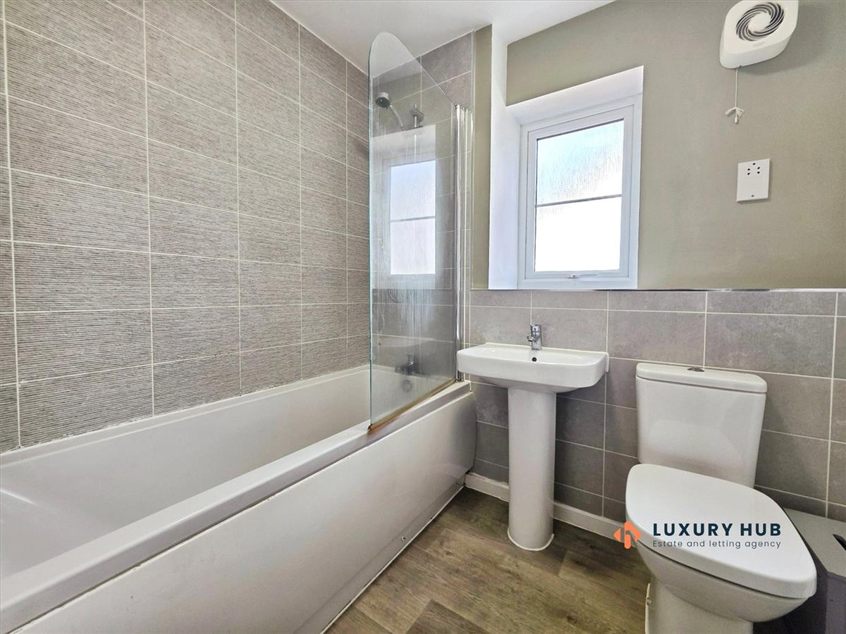Property Image af36daaf-5cd7-40d0-b710-287c0786a4a6
