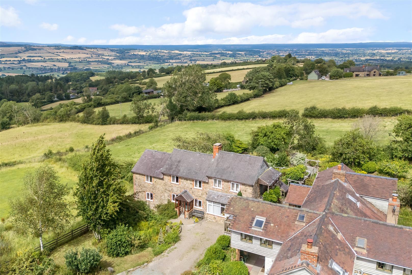 Property Image af3e287a-b1c1-433a-a000-8cbe6e586b18