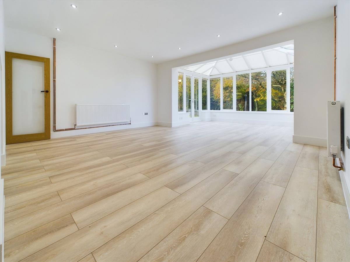 Property Image af5ef6d9-2011-4ca6-843e-5e9847c873a2