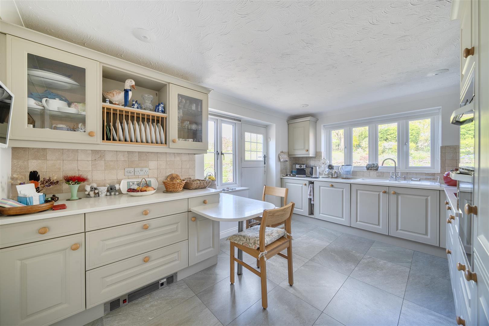 Property Image af9b510e-f729-4267-bad0-f8392426f5b6
