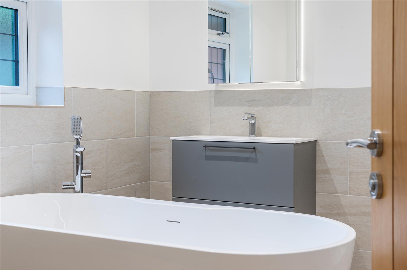 Property Image afa375c6-196c-4846-8558-1a5a8cd7f353