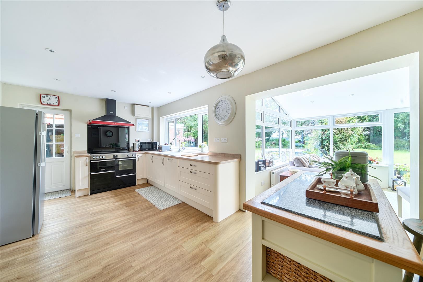 Property Image afd78b85-8986-405f-b369-42e14f392eb0