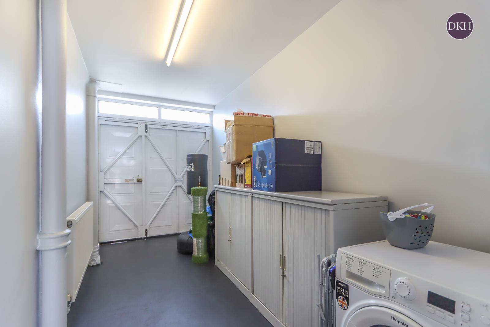 Property Image afebc422-4b70-46dd-a3b0-cfe74e7874d9