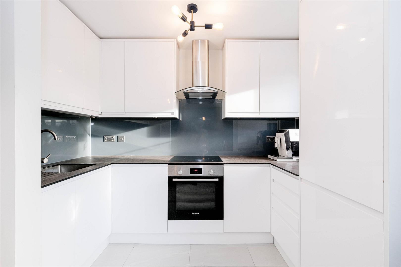 Property Image b01bdc13-1832-4021-9b37-e29124d2f367