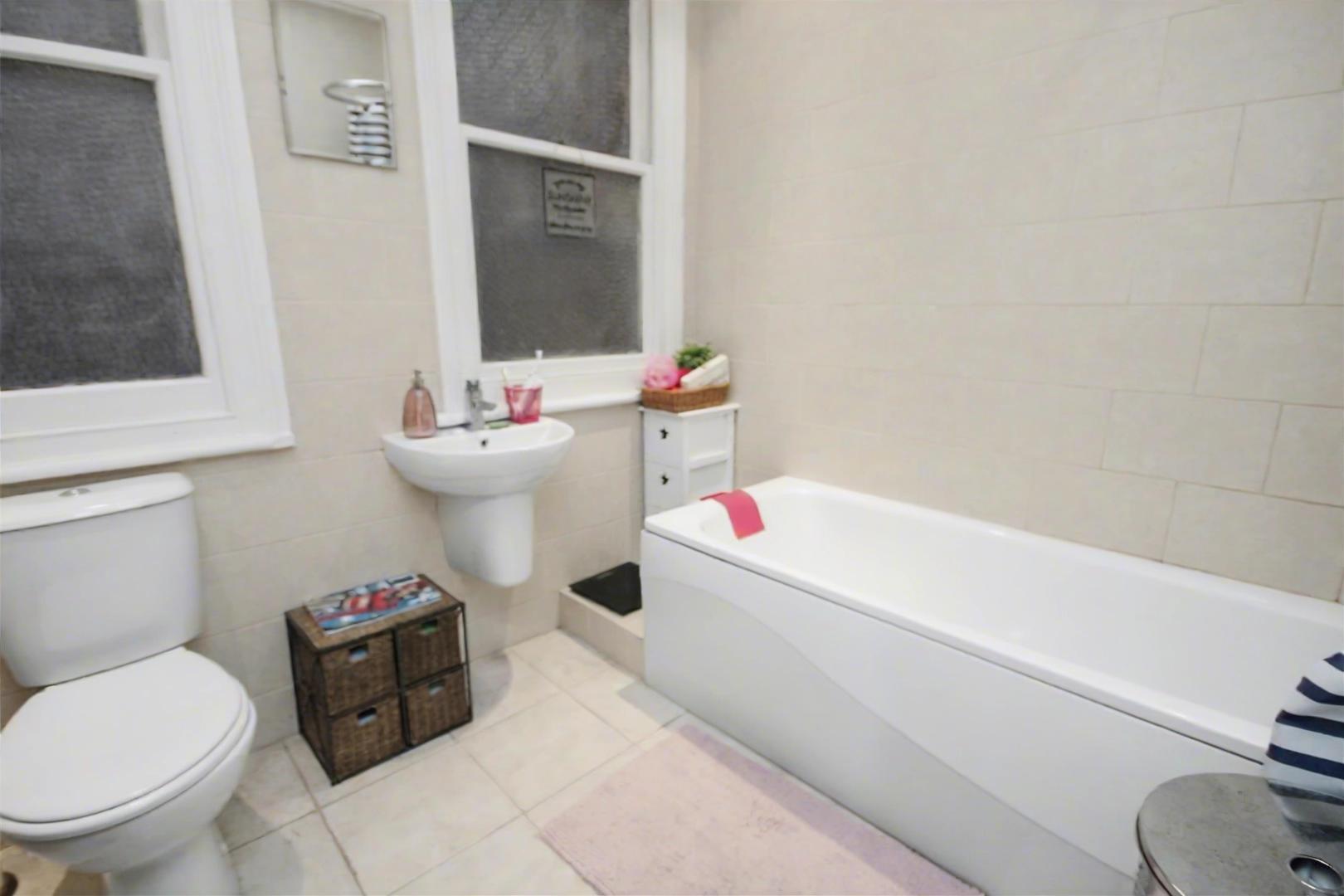 Property Image b039a44f-34b3-4913-89f5-30856ea295f7