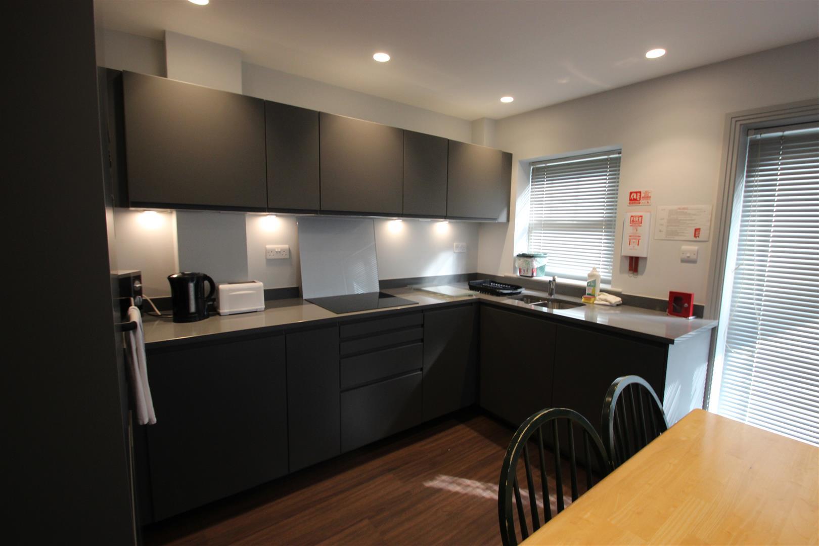 Property Image b04531e1-a343-4a75-be41-76c8c4cb0566