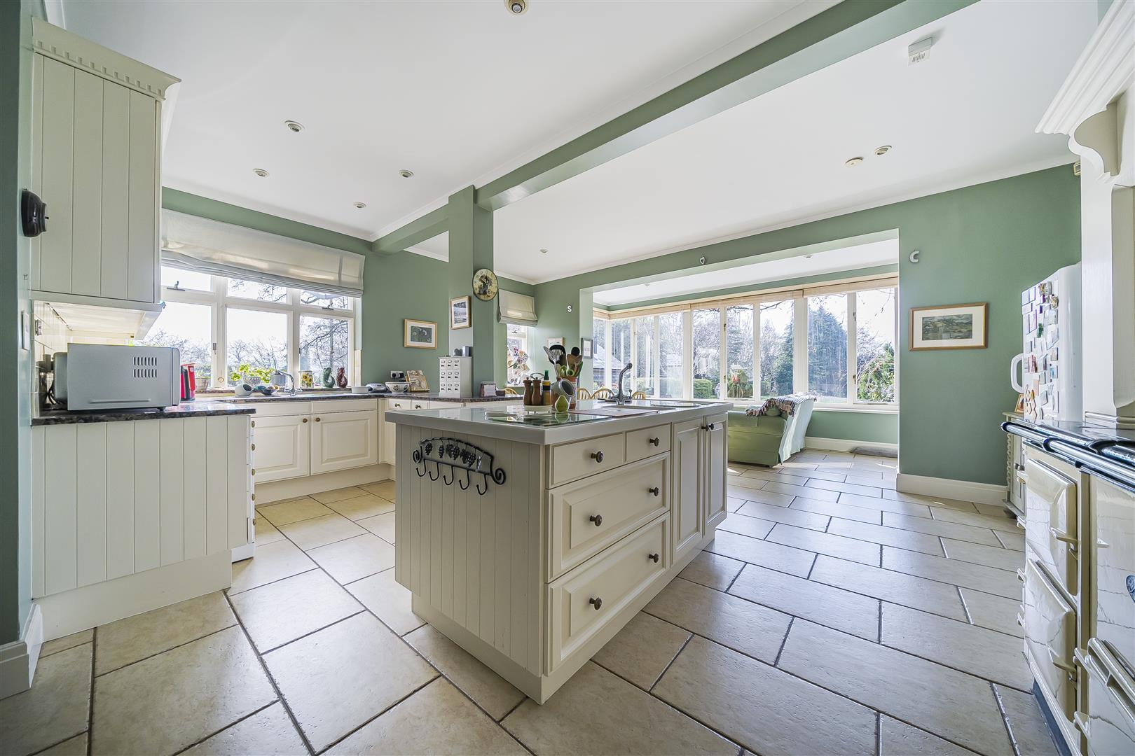 Property Image b04737af-3373-4069-ba72-3eddbe118074