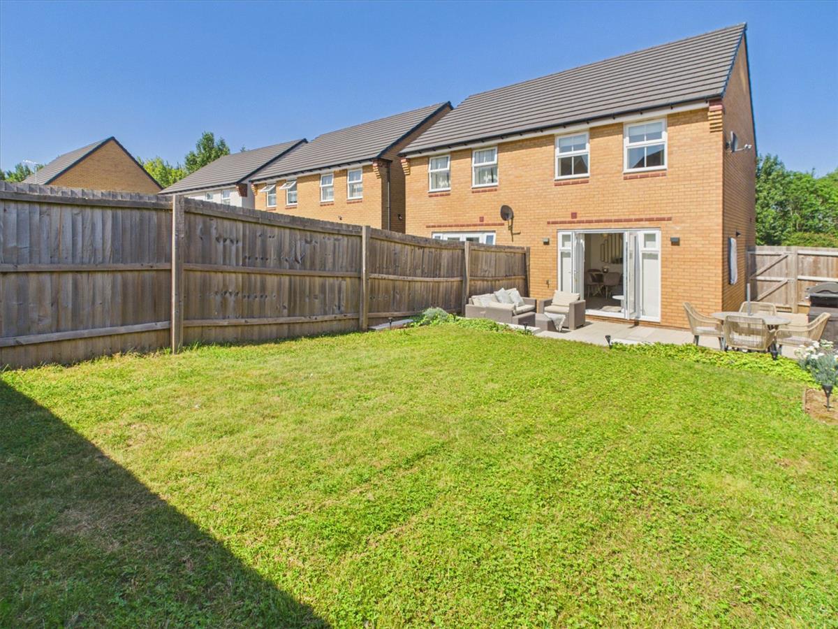 Property Image b048309b-19c0-487b-8307-aff857a701bd