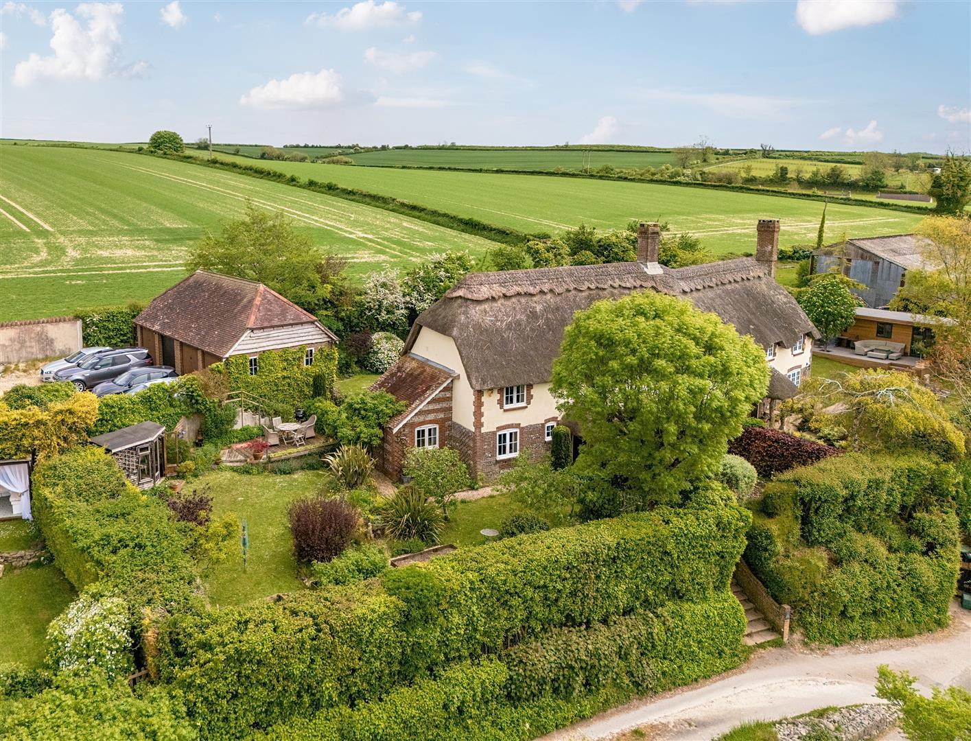 Property Image b0569ae6-d7e0-450a-a7b4-880ae38ef967