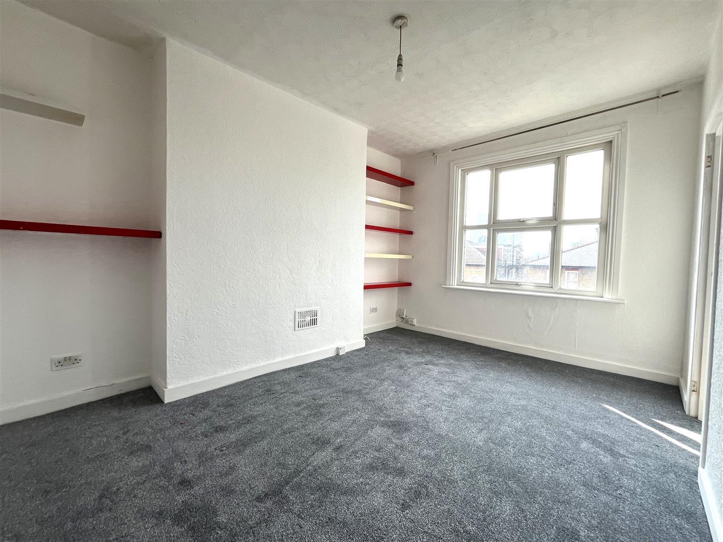 Property Image b05c1440-8d9f-4b94-9c1d-3634715476ca