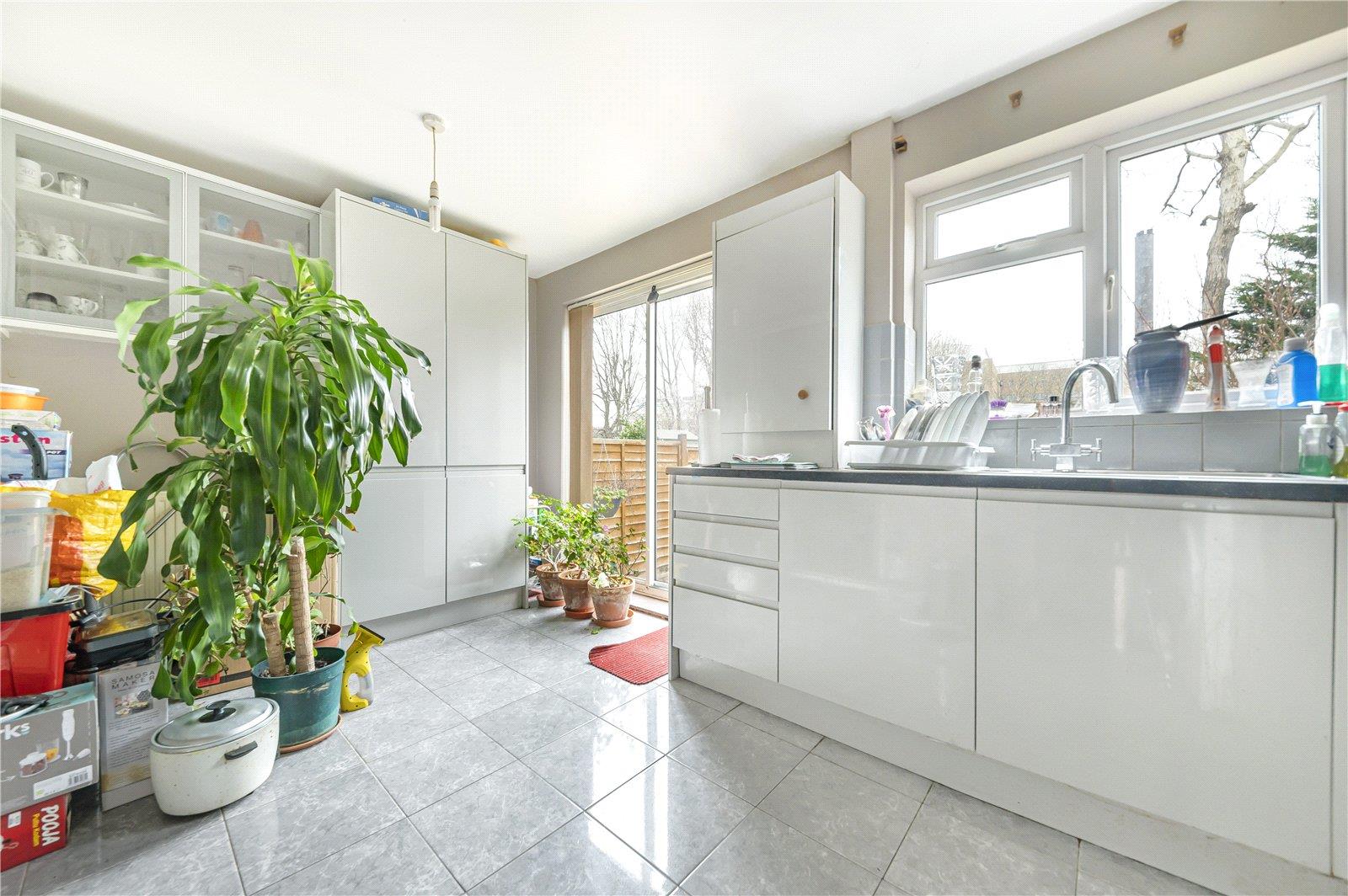 Property Image b05edd76-9f64-4327-ae44-953b92e3fbf7