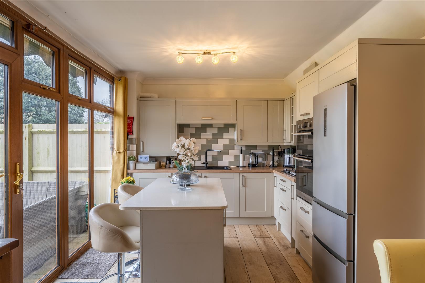 Property Image b060ebcb-d3e9-445a-889a-cf7d7cb1ea4f