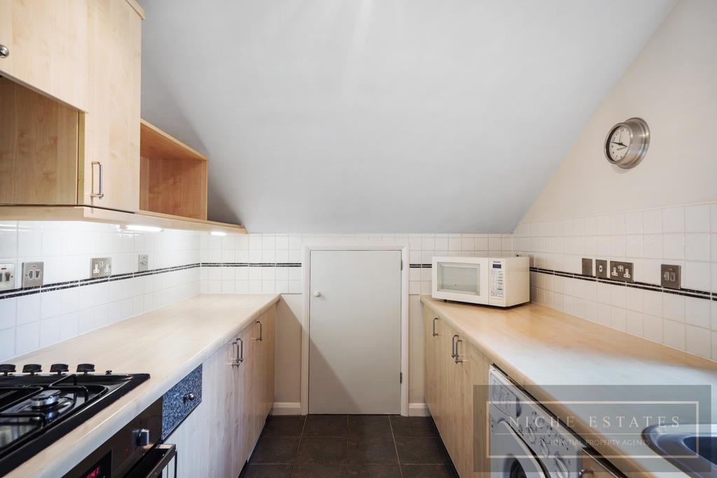 Property Image b06e96a8-46a3-45d3-8fbf-d3683357f02e