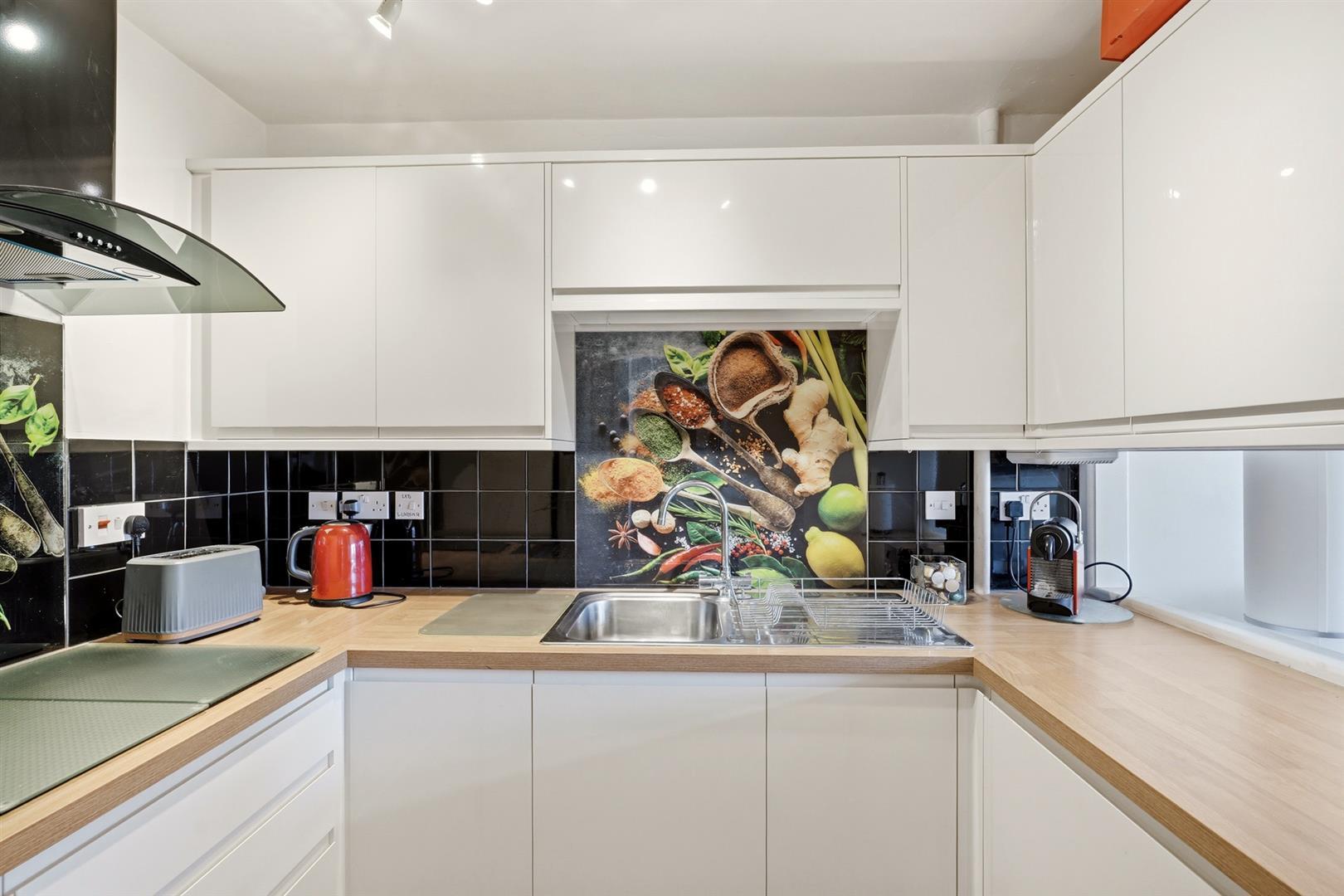 Property Image b06e974b-8621-475e-896f-6042d38113d1