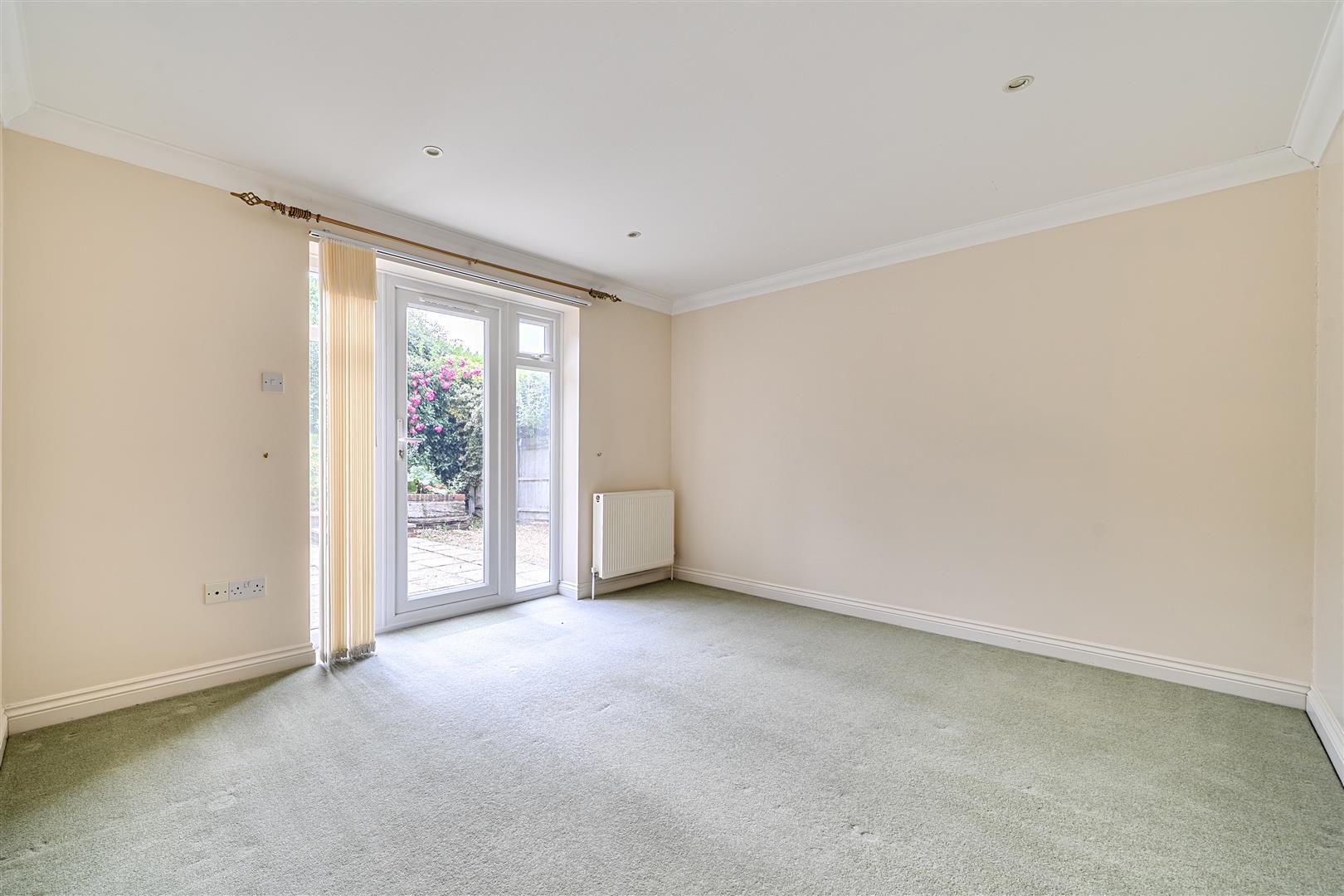 Property Image b079395c-2fb6-4a8c-a94a-920c929f0375