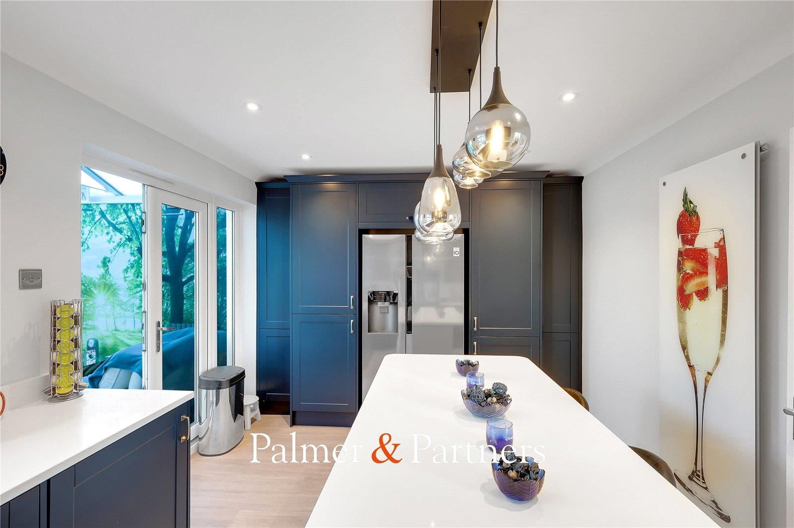 Property Image b085b890-c39c-4acd-97c5-84839235aed3