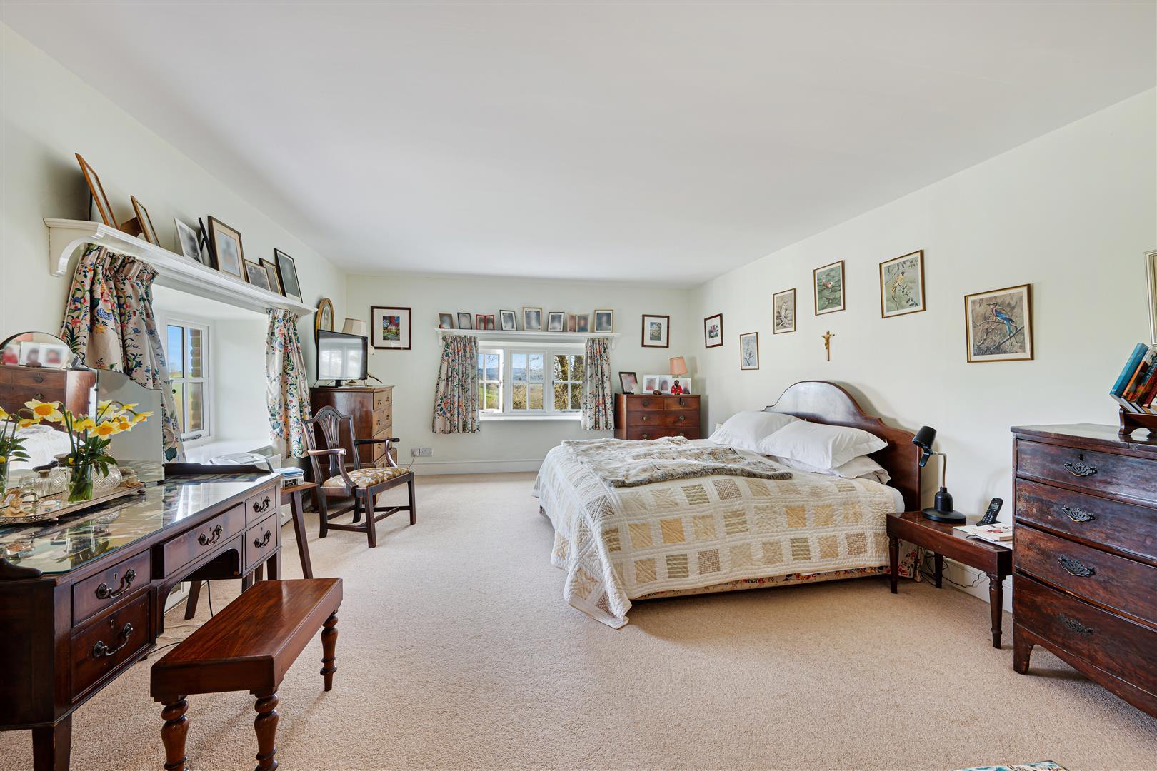 Property Image b091c43b-b334-4851-91c9-9e1d336a479b