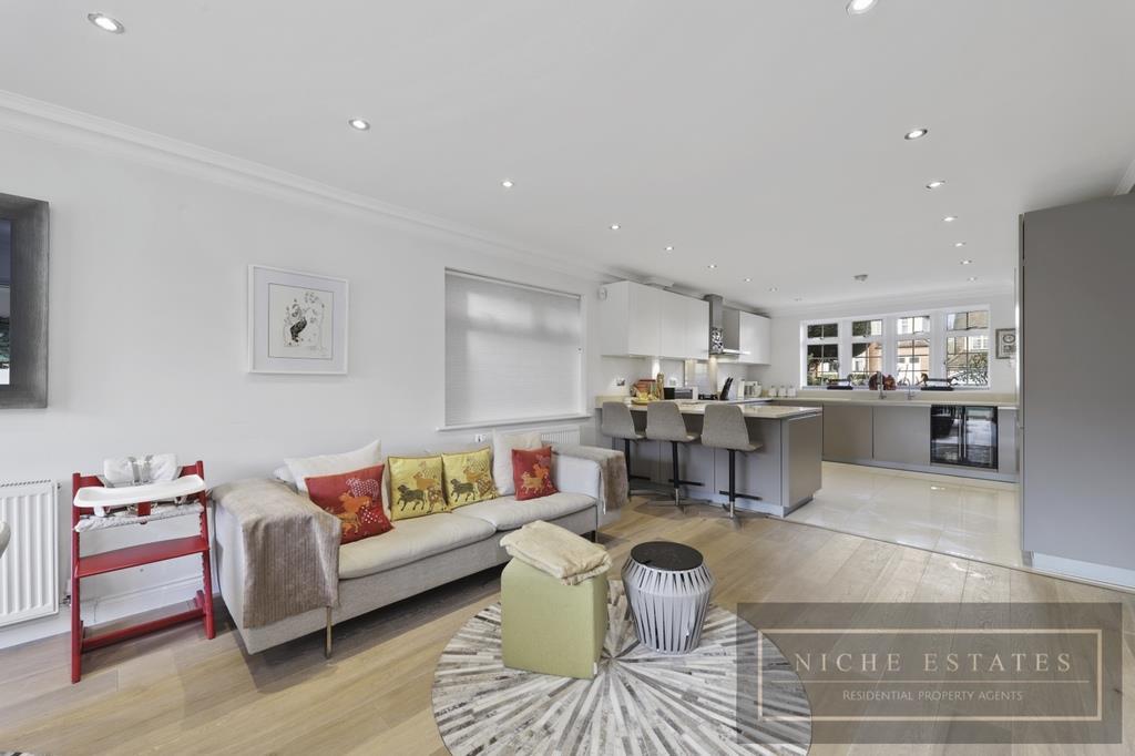 Property Image b09976af-68a0-4d11-abec-c620534ac875
