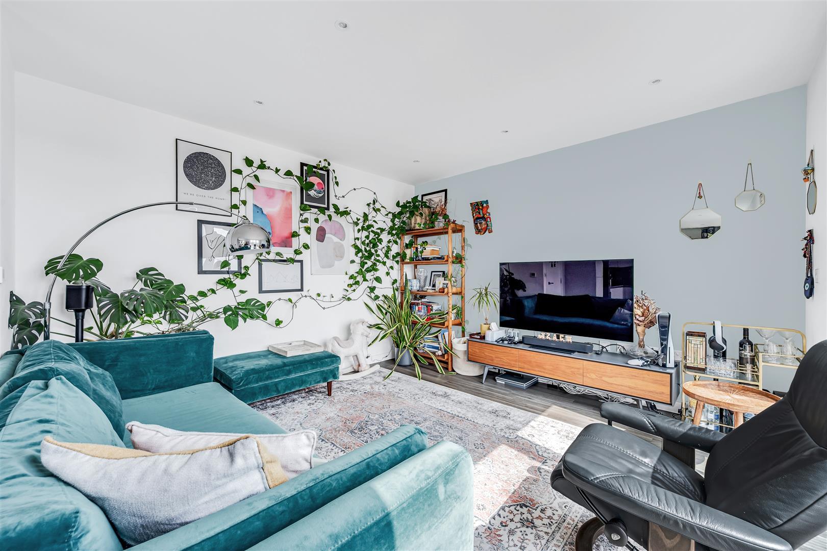 Property Image b0a02ed9-7247-40f1-8a98-9a23181fcf90