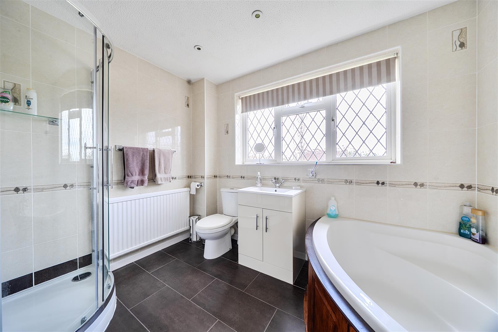 Property Image b0a9b987-48b9-487c-b9ba-f3e6880fcbf0