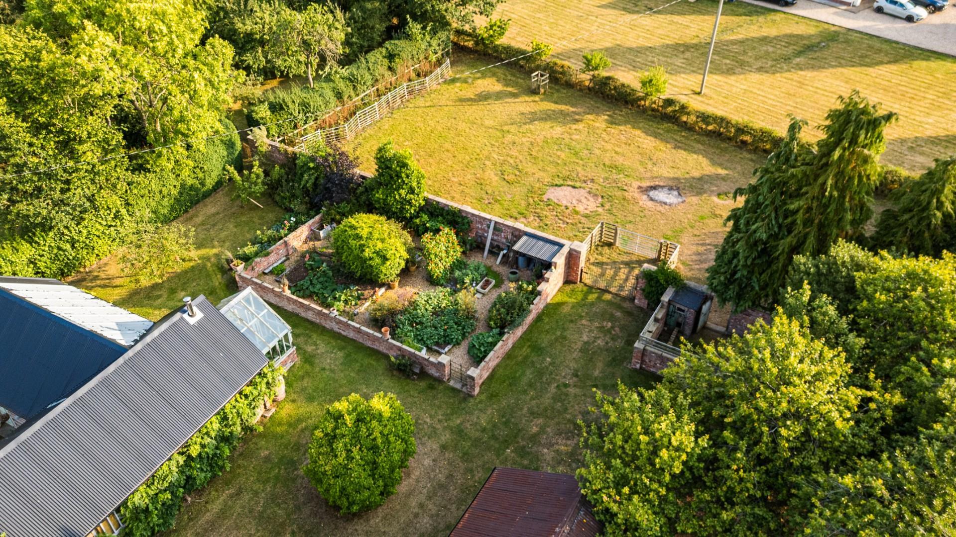 Property Image b0aee384-1b1b-45f1-849c-28f87f8b3d4e
