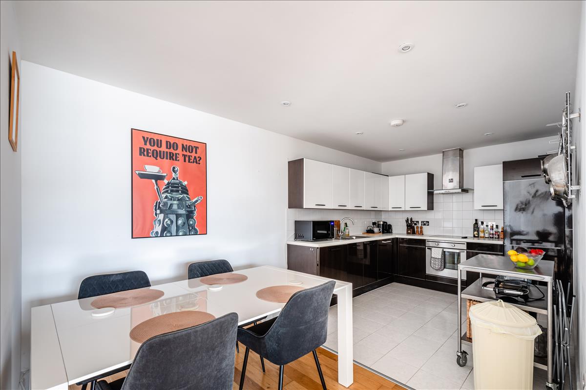 Property Image b0b22358-f124-40cf-9c03-97aae69075b2