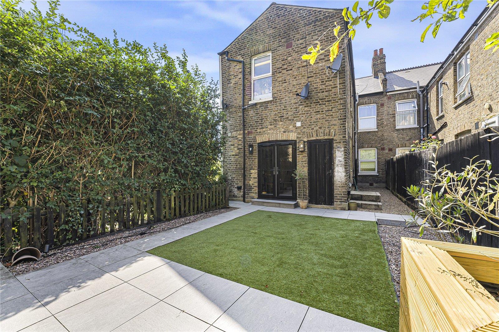 Property Image b0d907c7-bbd8-4b53-912d-2d528855bccf