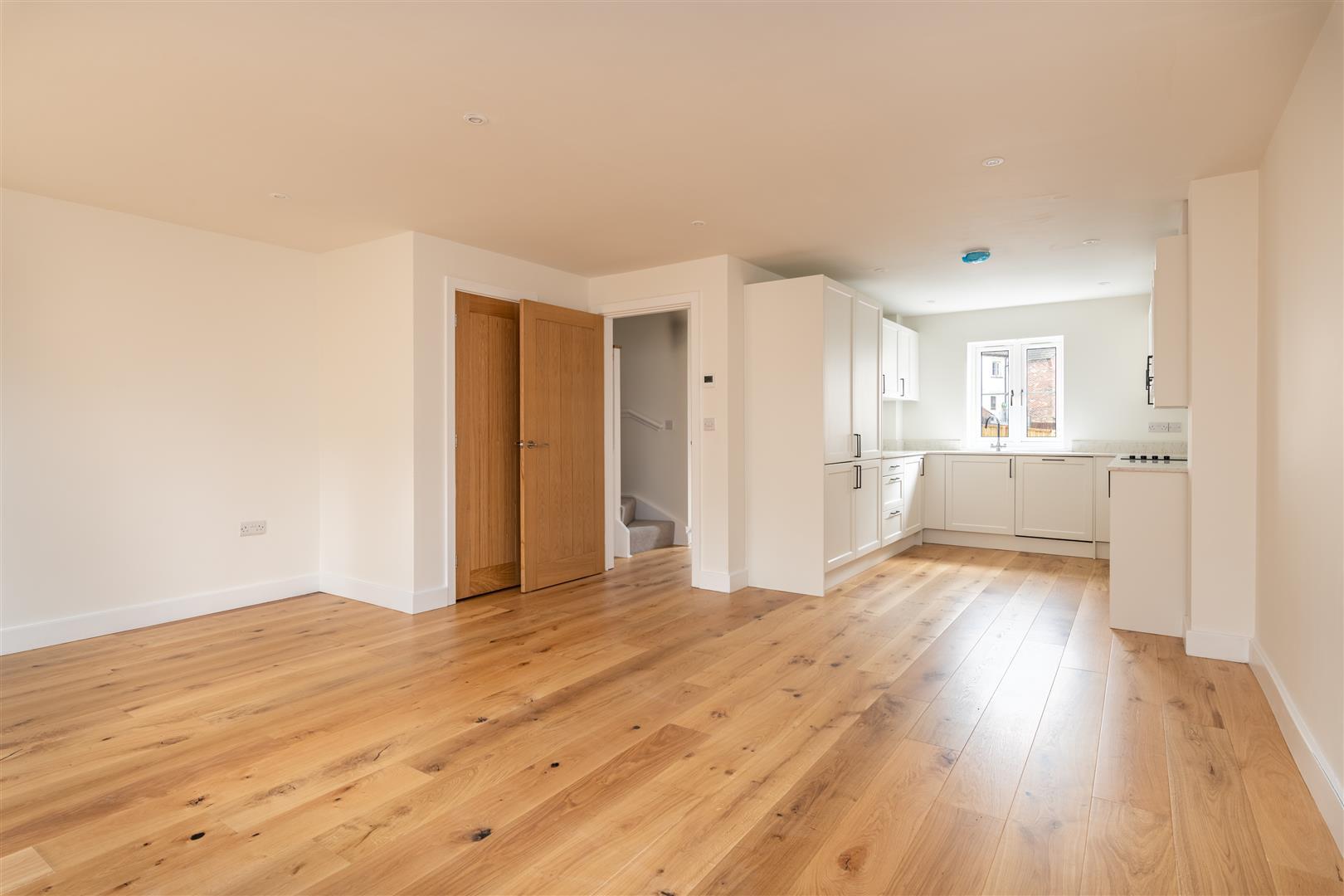 Property Image b0db3682-daef-4799-bd92-71cc285ec3da