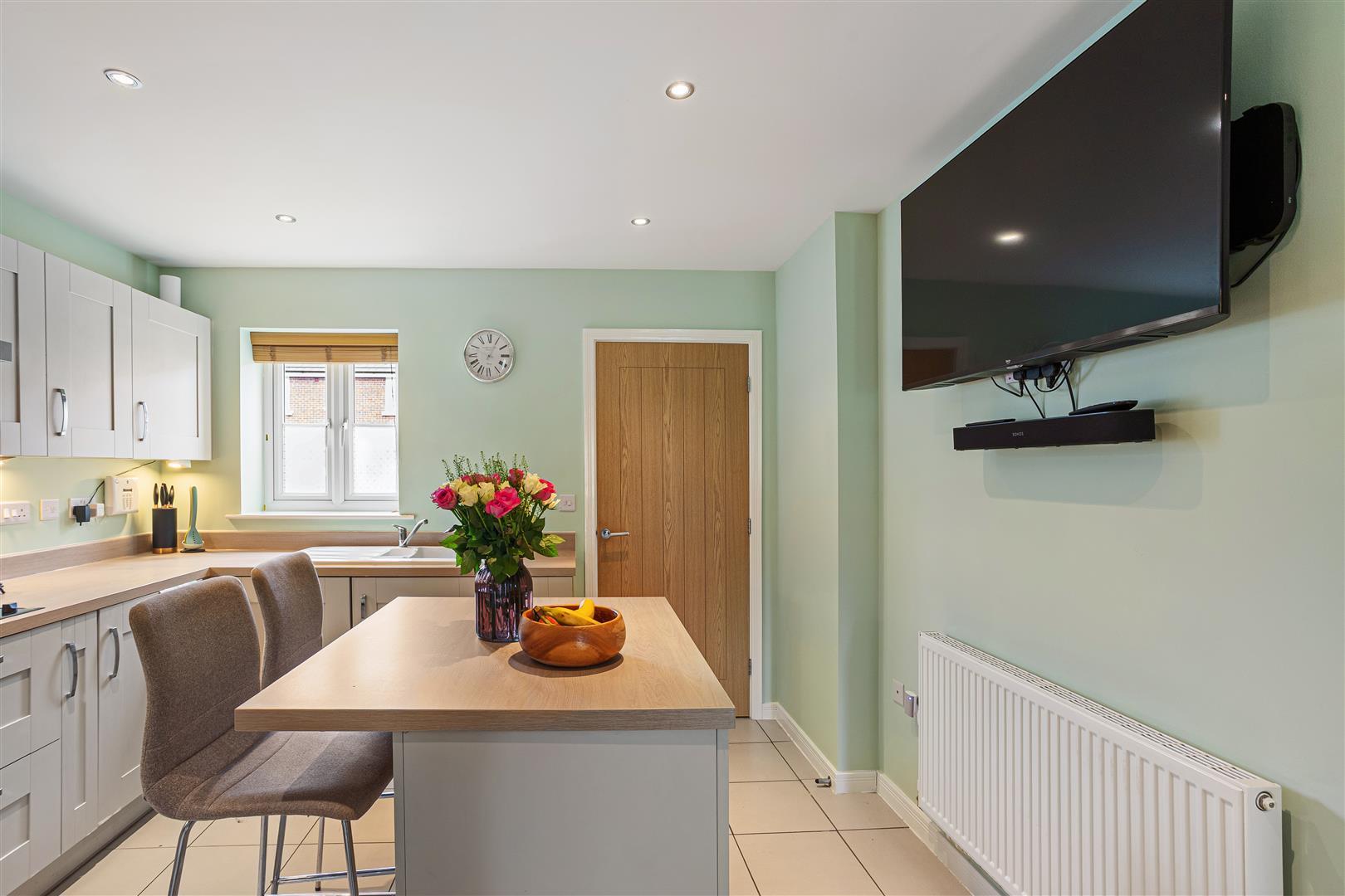Property Image b0dc1771-d290-4679-86e8-78a71e2248ae
