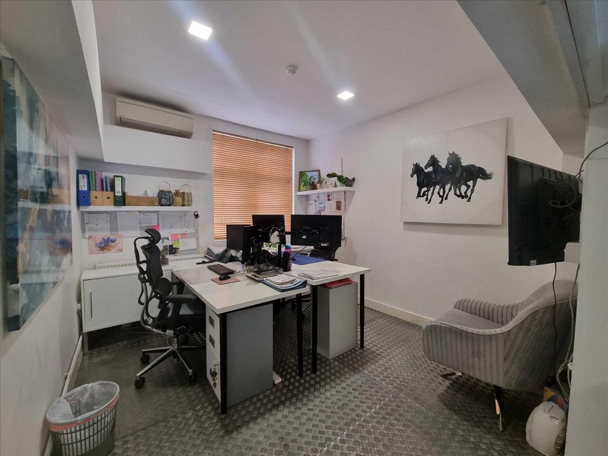 Property Image b0dc33a7-7684-418e-b468-8e4664b1256c