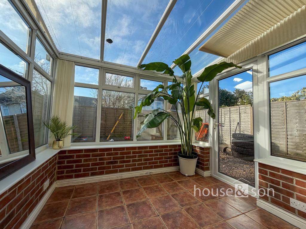 Property Image b0dc708f-1a9b-459a-ba35-01046857eece