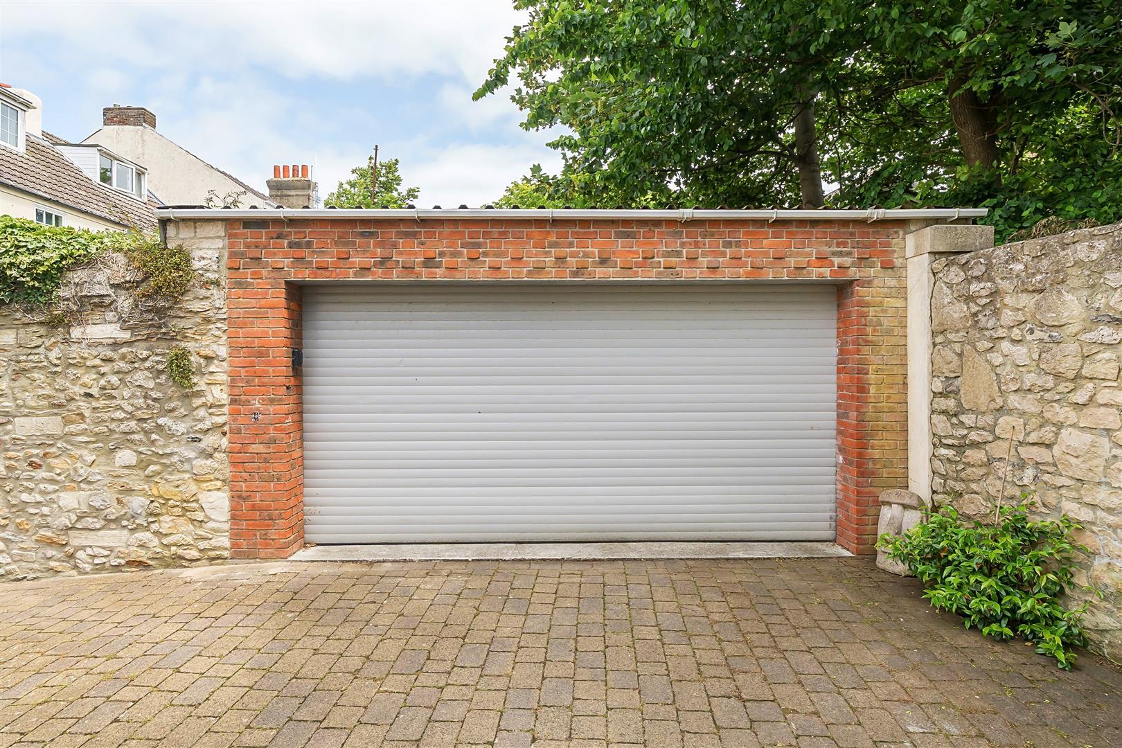 Property Image b0e101fd-ffc2-45ec-b4e1-75a70b4928fe