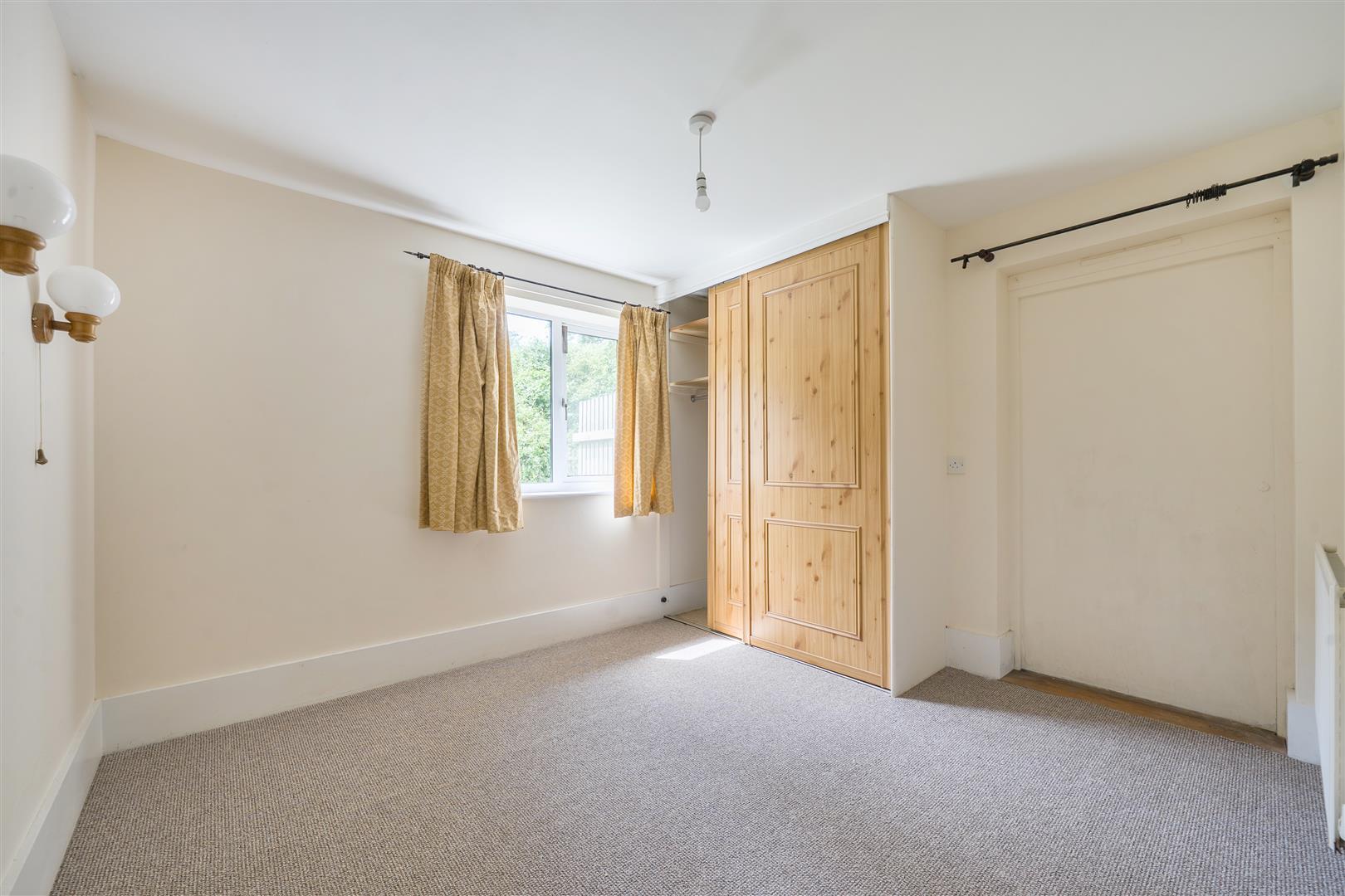 Property Image b0e42722-d543-41a8-a810-3371d30ca8c8