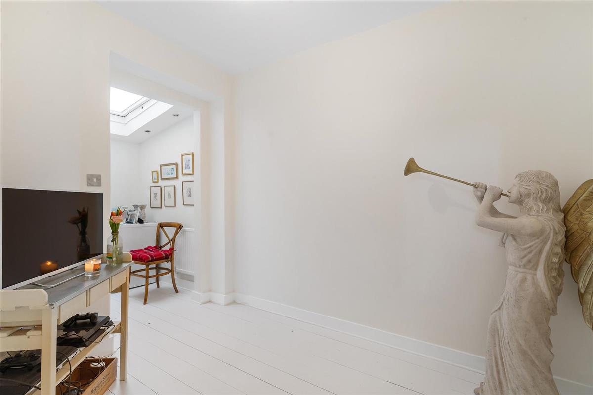 Property Image b0ecc9ad-f09e-4681-8238-9489bbeb80ac