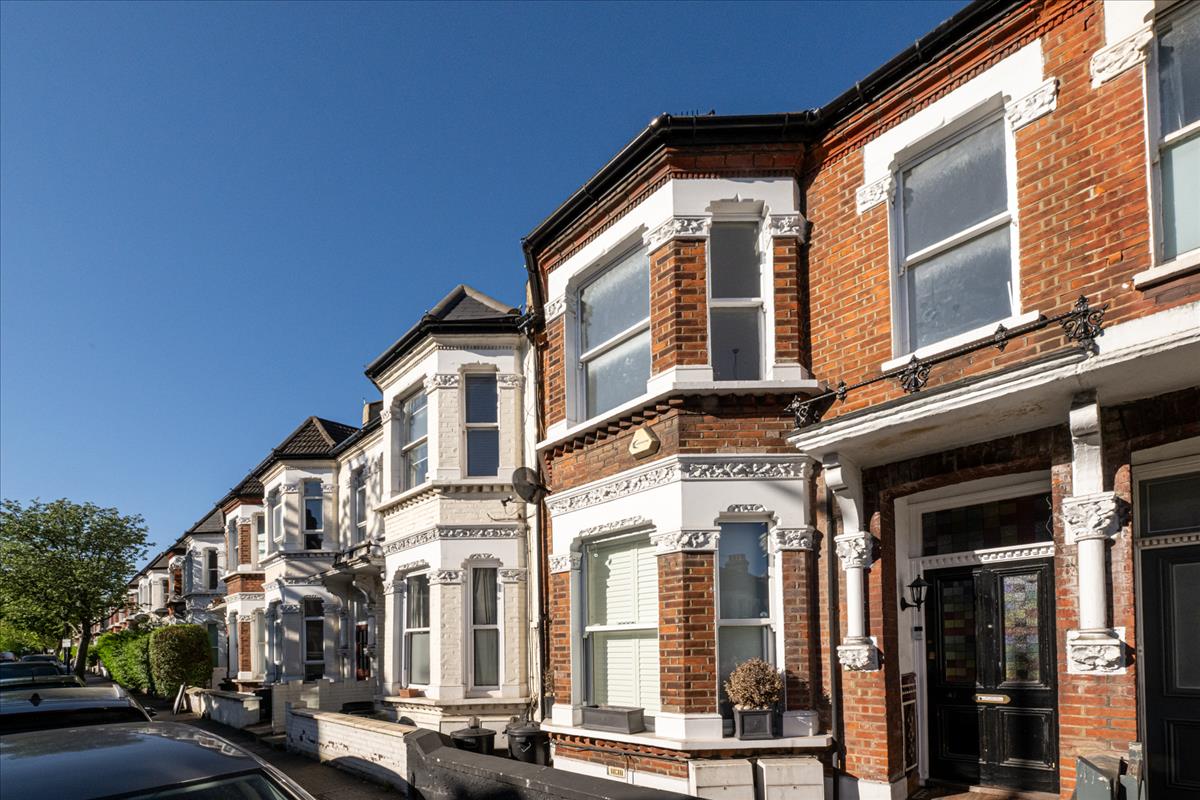 Property Image b0ee7665-ae07-4986-9b3d-e2b7142513d7