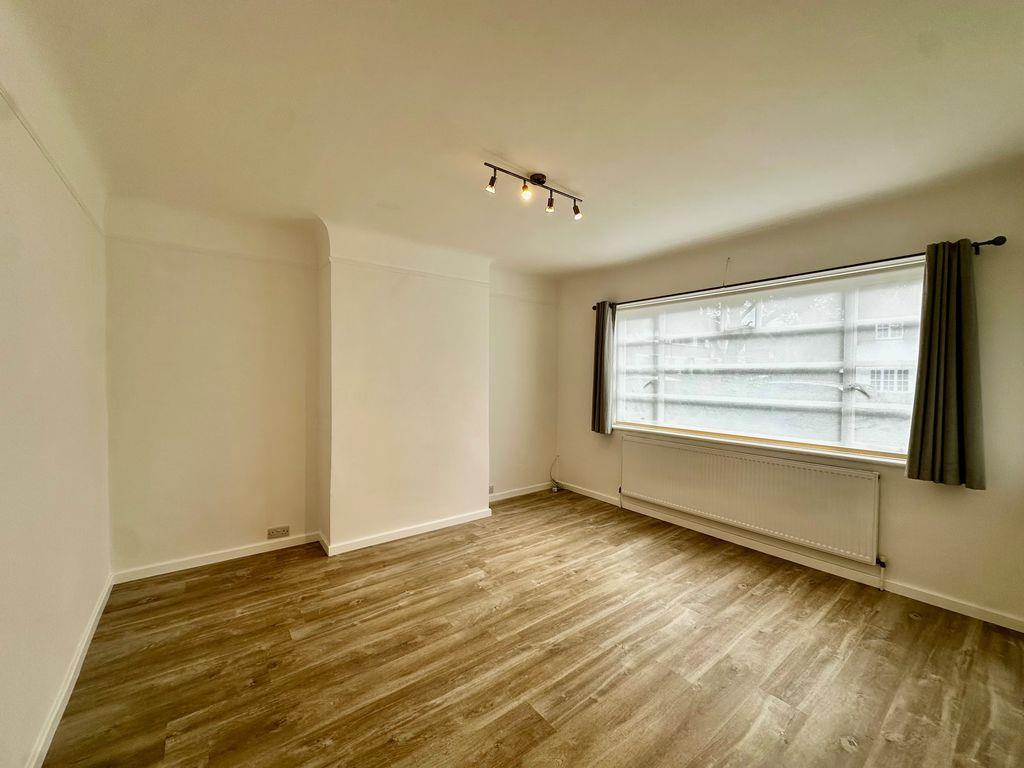 Property Image b0f53a0b-7218-4003-88fe-bcf7fddc2d57