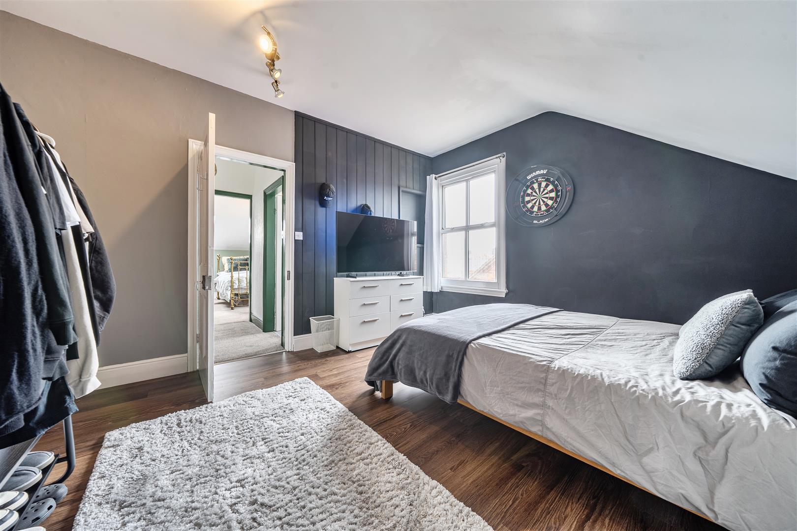 Property Image b0fba2a4-8291-424b-b819-41abd240f9bc