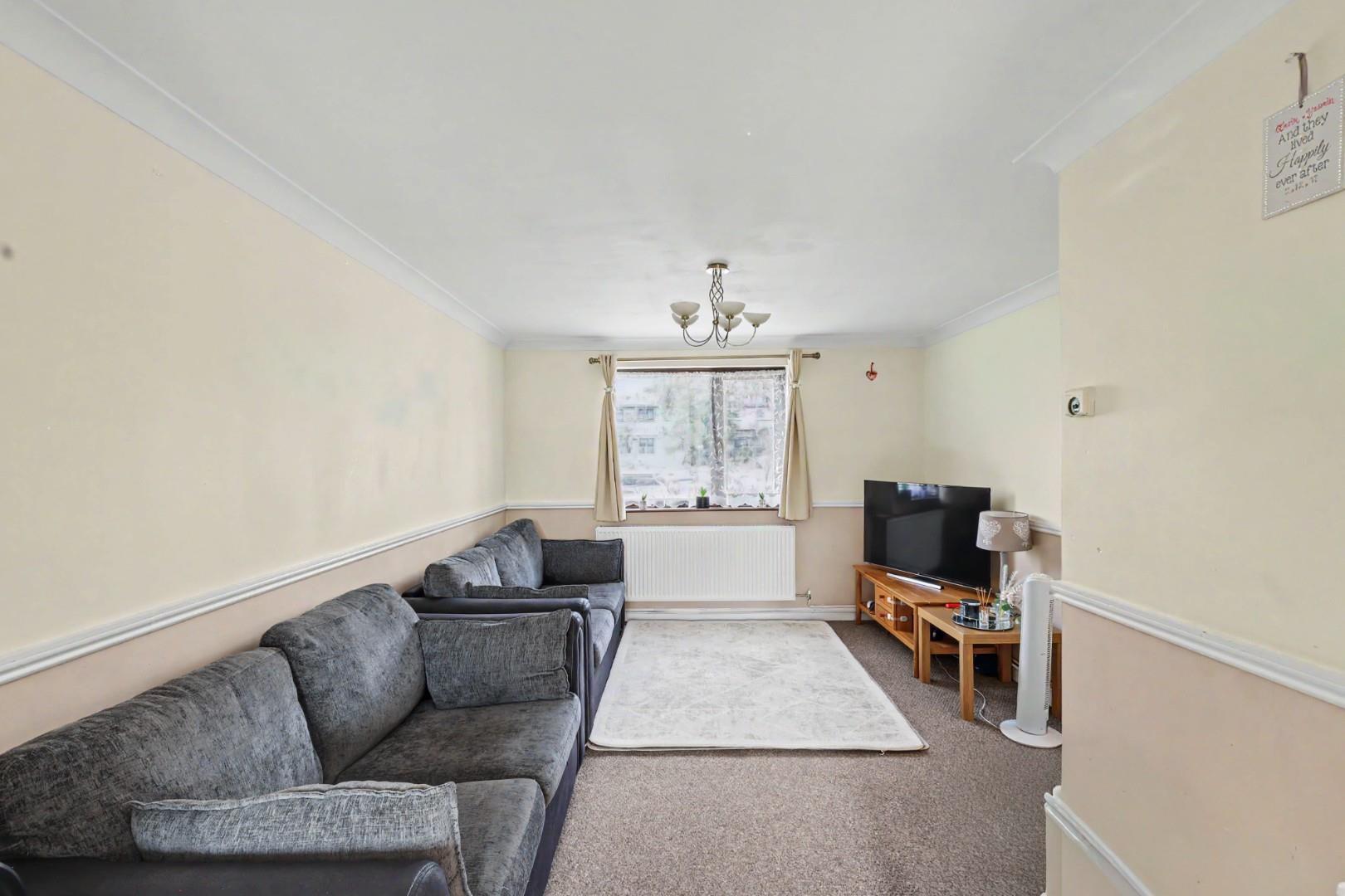 Property Image b10e9c77-a689-4669-8104-0b4af551d548