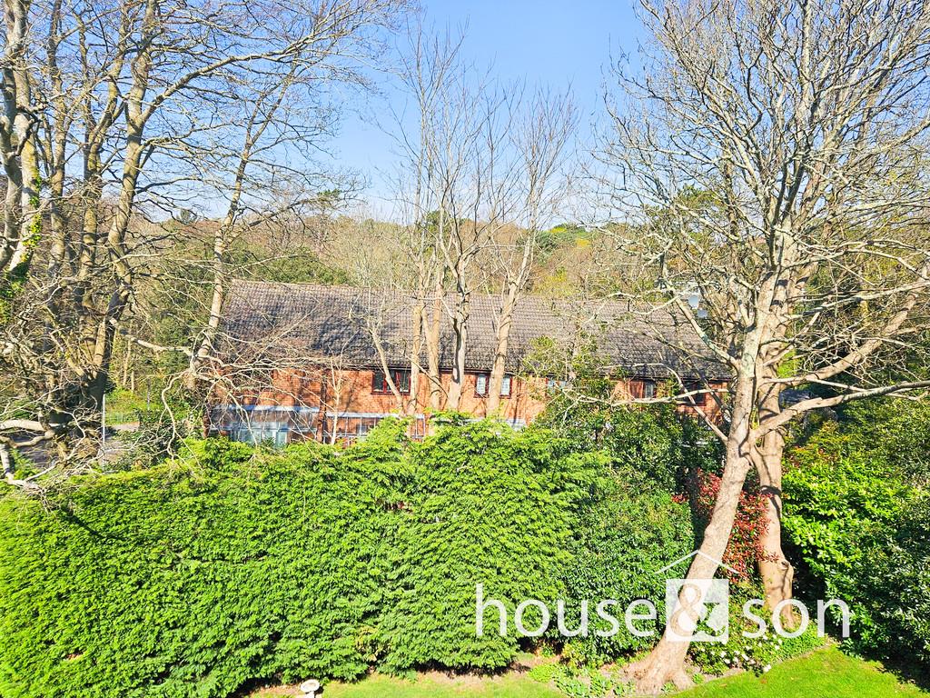 Property Image b1101233-81bd-4074-9f72-03ba9b1f6bc8