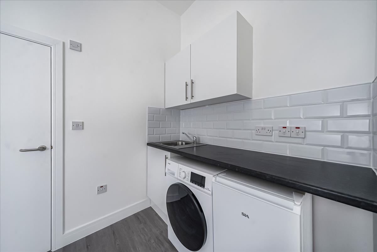 Property Image b1105a37-1713-46eb-8c59-32d0a844fe4b